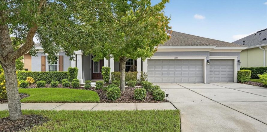 Villa ou maison à Apollo Beach, Floride 4 chambres, 291.9 m2 № 1912207