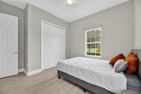 Купить виллу или дом в Аполло-Бич, Флорида 10 комнат, 291.9м2, № 1912207 - фото 15