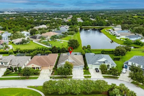 Купить виллу или дом в Аполло-Бич, Флорида 10 комнат, 291.9м2, № 1912207 - фото 4