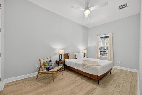 Купить виллу или дом в Аполло-Бич, Флорида 10 комнат, 291.9м2, № 1912207 - фото 19