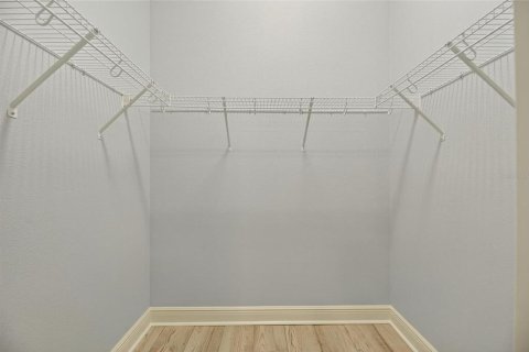 Купить виллу или дом в Аполло-Бич, Флорида 10 комнат, 291.9м2, № 1912207 - фото 21