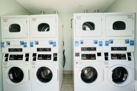 Apartment in Miami Beach, Florida 40.88 sq.m. № 2064759 - photo 7