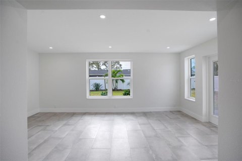 Villa ou maison à louer à Sarasota, Floride: 3 chambres, 154.96 m2 № 2097952 - photo 11