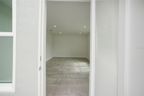 Villa ou maison à louer à Sarasota, Floride: 3 chambres, 154.96 m2 № 2097952 - photo 29