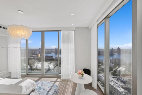 Condo in Sunny Isles Beach, Florida, 4 bedrooms  № 1934525 - photo 27