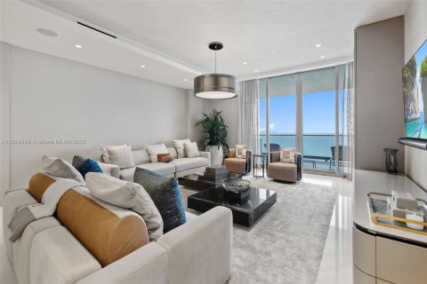 Condo in Sunny Isles Beach, Florida, 4 bedrooms  № 1934525 - photo 6