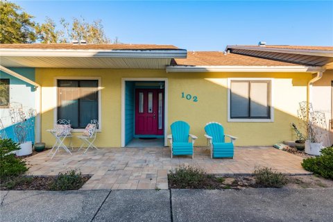 Villa ou maison à Tarpon Springs, Floride 2 chambres, 103.4 m2 № 2425607