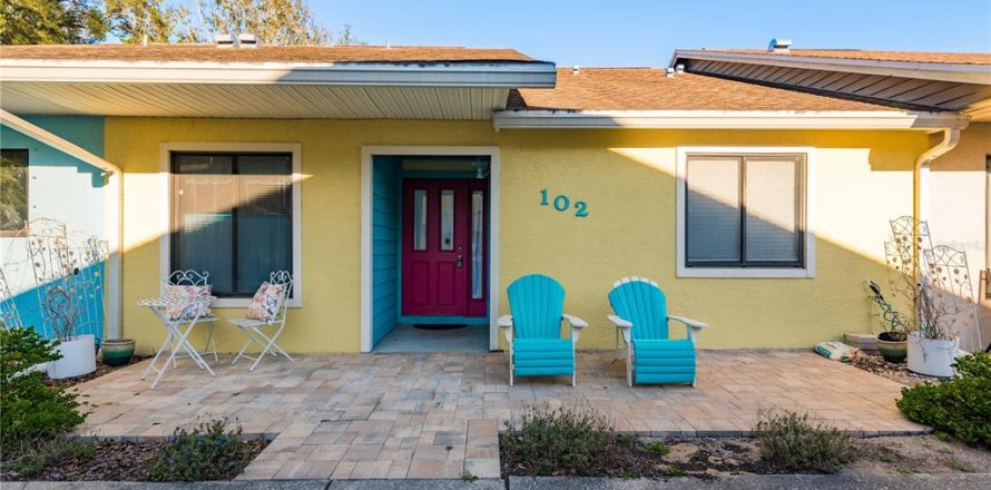 Villa ou maison à Tarpon Springs, Floride 2 chambres, 103.4 m2 № 2425607