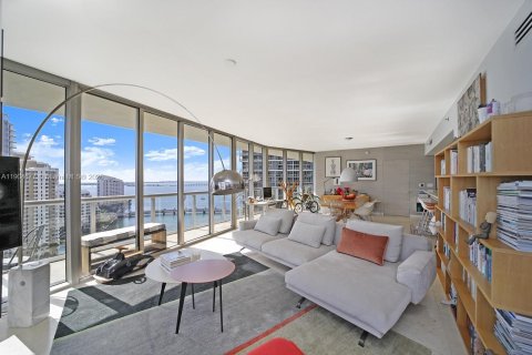 Condo in Miami, Florida, 3 bedrooms  № 1955143 - photo 3