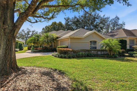 Casa en Winter Haven, Florida 3 dormitorios, 215.44 m2 № 2108898