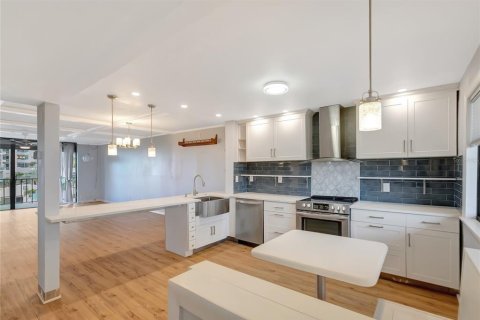 Condo in Clearwater, Florida, 2 bedrooms № 2266441 - photo 5