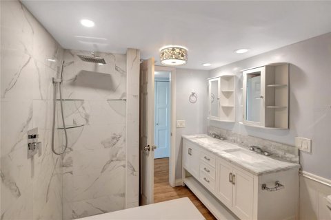 Condo in Clearwater, Florida, 2 bedrooms № 2266441 - photo 27