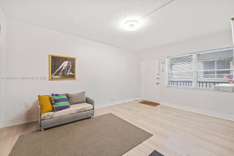 Copropriété à vendre à Surfside, Floride: 1 chambre, 52.03 m2 № 1964665 - photo 5