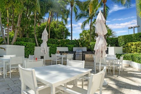 Copropriété à vendre à Miami, Floride: 2 chambres, 133.59 m2 № 1977237 - photo 11