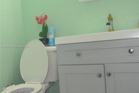 Copropriété à vendre à West Palm Beach, Floride: 1 chambre, 63.55 m2 № 1977230 - photo 9