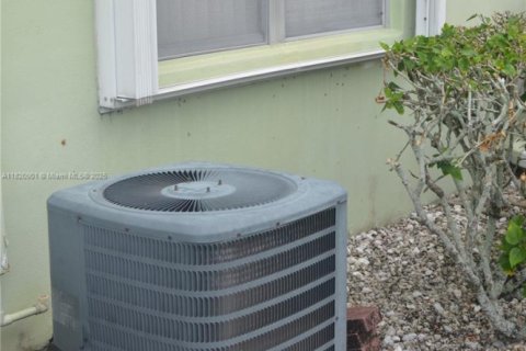 Copropriété à vendre à West Palm Beach, Floride: 1 chambre, 63.55 m2 № 1977230 - photo 22