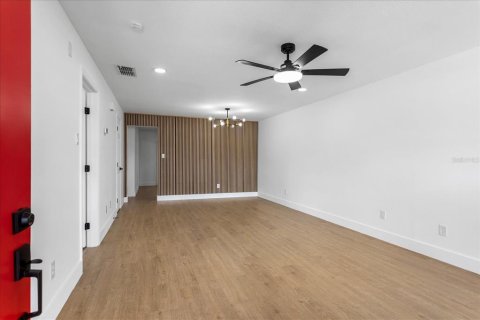 Купить дуплекс в Орландо, Флорида 8 комнат, 105.91м2, № 2095450 - фото 3