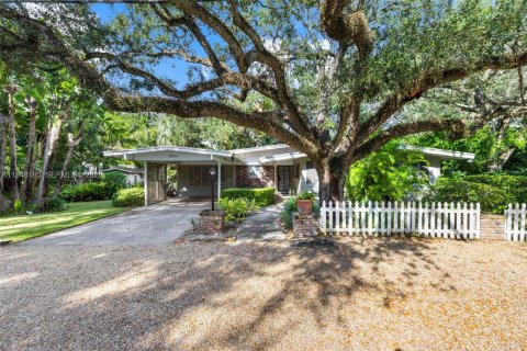 Villa ou maison à vendre à Miami, Floride: 3 chambres, 200.58 m2 № 2004637 - photo 3