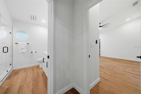Villa ou maison à vendre à Tarpon Springs, Floride: 4 chambres, 287.63 m2 № 2417068 - photo 29