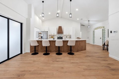 Villa ou maison à vendre à Tarpon Springs, Floride: 4 chambres, 287.63 m2 № 2417068 - photo 10