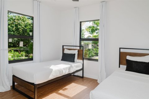 Снять в аренду виллу или дом в Норт-Майами, Флорида 3 спальни, 101.45м2, № 1992516 - фото 17