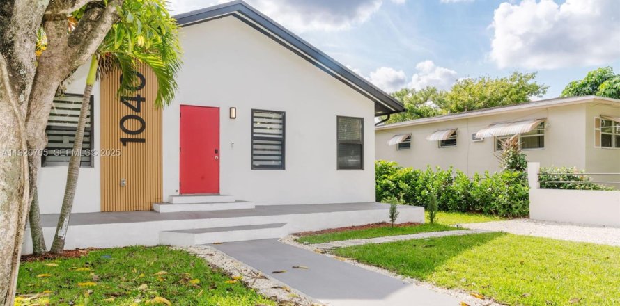 Дом в Норт-Майами, Флорида 3 спальни, 101.45м2 № 1992516