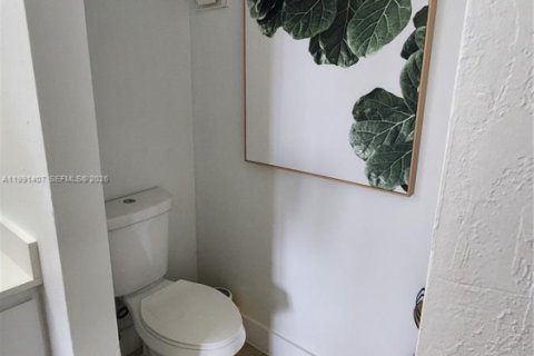 Купить таунхаус в Майами, Флорида 3 спальни, 144м2, № 2057143 - фото 13