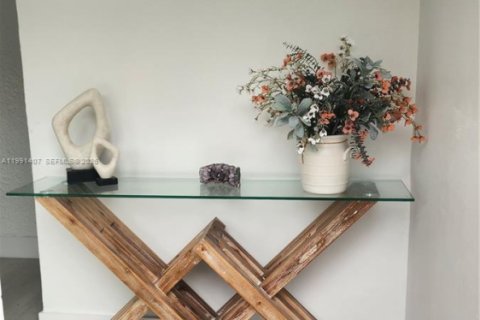 Купить таунхаус в Майами, Флорида 3 спальни, 144м2, № 2057143 - фото 21