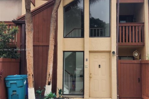 Таунхаус в Майами, Флорида 3 спальни, 144м2 № 2057143
