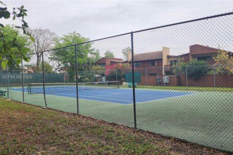 Купить таунхаус в Майами, Флорида 3 спальни, 144м2, № 2057143 - фото 26