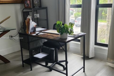 Купить таунхаус в Майами, Флорида 3 спальни, 144м2, № 2057143 - фото 3