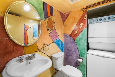 Copropriété à vendre à Fort Lauderdale, Floride: 1 chambre, 101.08 m2 № 2035641 - photo 26