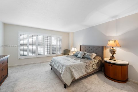 Copropriété à vendre à Fort Lauderdale, Floride: 1 chambre, 101.08 m2 № 2035641 - photo 18
