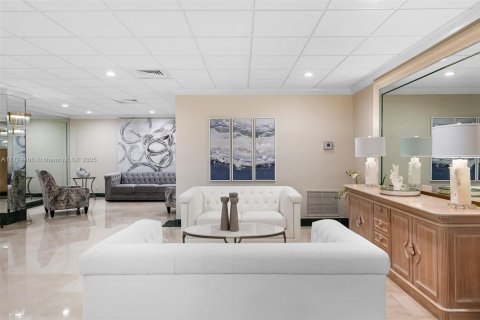 Copropriété à vendre à Fort Lauderdale, Floride: 1 chambre, 101.08 m2 № 2035641 - photo 22