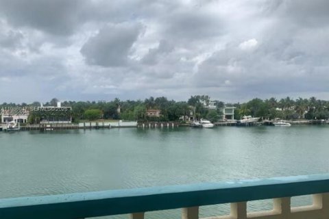 Снять в аренду кондоминиум в Майами-Бич, Флорида 37.16м2, № 2047651 - фото 7