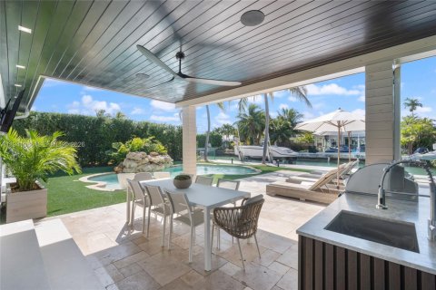 Снять в аренду виллу или дом в Майами-Бич, Флорида 5 спален, 221.66м2, № 1998529 - фото 26