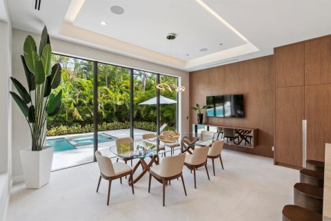 House in Boca Raton, Florida 5 bedrooms, 467.67 sq.m. № 2181163 - photo 13