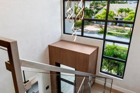House in Boca Raton, Florida 5 bedrooms, 467.67 sq.m. № 2181163 - photo 24