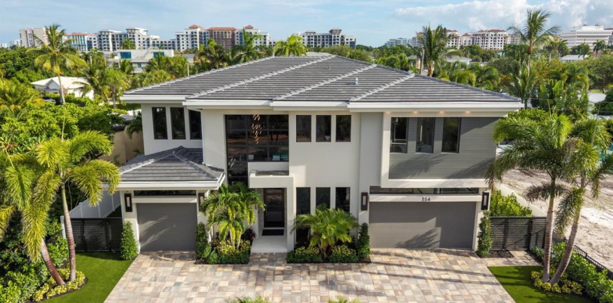 House in Boca Raton, Florida 5 bedrooms, 467.67 sq.m. № 2181163