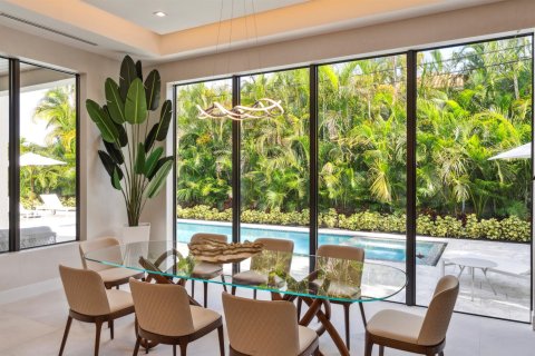 House in Boca Raton, Florida 5 bedrooms, 467.67 sq.m. № 2181163 - photo 11