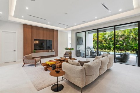 House in Boca Raton, Florida 5 bedrooms, 467.67 sq.m. № 2181163 - photo 4