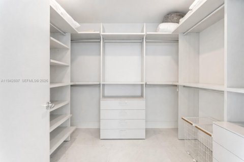 Copropriété à vendre à Sunny Isles Beach, Floride: 4 chambres, 280.94 m2 № 1999277 - photo 18