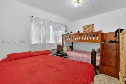 Propiedad comercial en venta en Miami, Florida, 233 m2 № 2170729 - foto 7