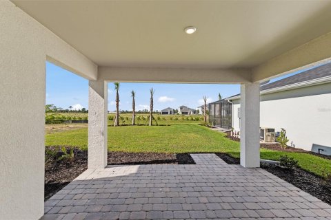 House in Bradenton, Florida 5 bedrooms, 242.94 sq.m. № 2259516 - photo 24