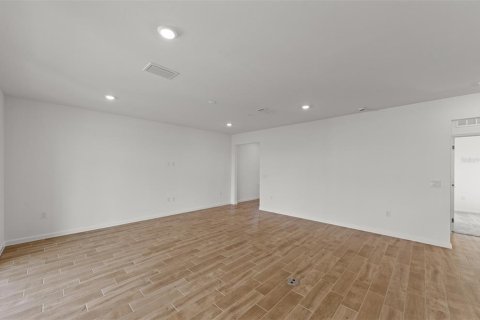 House in Bradenton, Florida 5 bedrooms, 242.94 sq.m. № 2259516 - photo 6