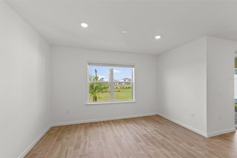 House in Bradenton, Florida 5 bedrooms, 242.94 sq.m. № 2259516 - photo 23