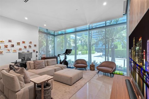 Villa ou maison à vendre à Key Biscayne, Floride: 5 chambres, 471.39 m2 № 2068313 - photo 7