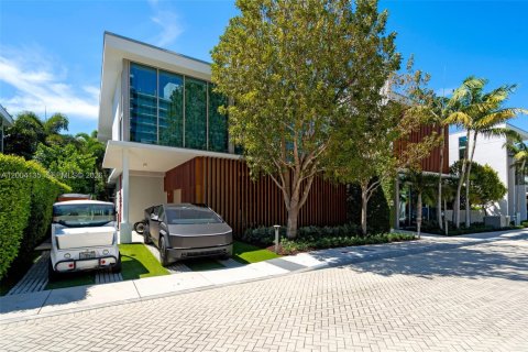 Villa ou maison à vendre à Key Biscayne, Floride: 5 chambres, 471.39 m2 № 2068313 - photo 2