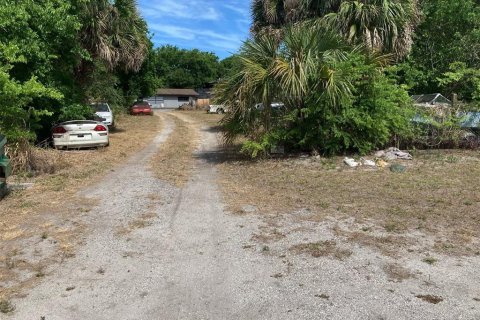 Immobilier commercial à vendre à Cocoa, Floride: 8 chambres, 278.71 m2 № 1677681 - photo 6