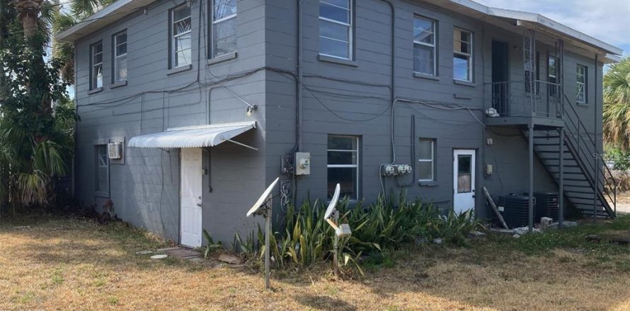 Immobilier commercial à Cocoa, Floride 8 chambres, 278.71 m2 № 1677681